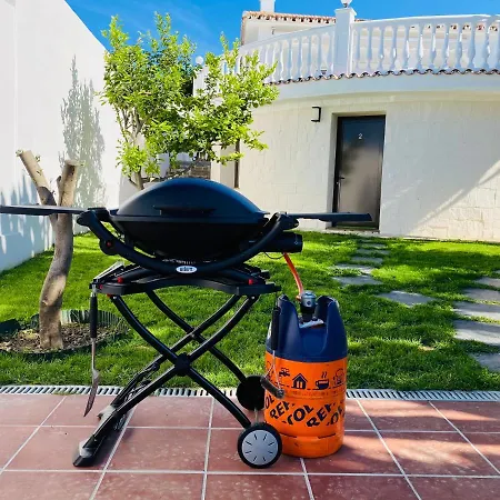 Apartment With Tropical Garden And Sea Water Pool Marbella