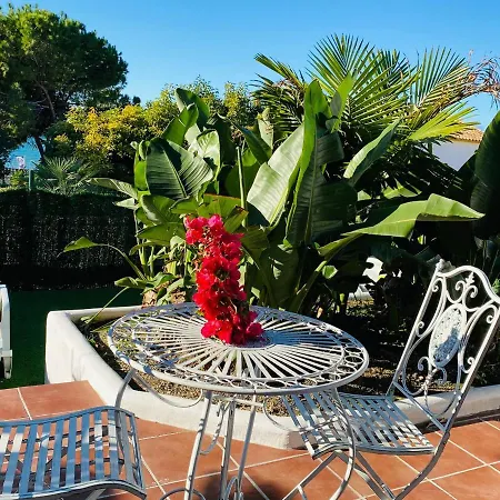 Studio-near The Beach, Bbq And Seawater Pool *