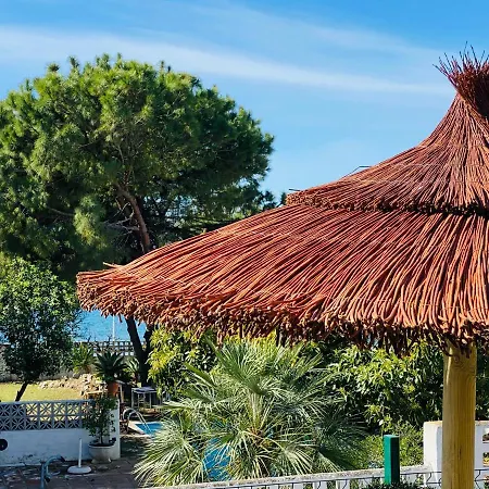 Apartment Studio-near The Beach, Bbq And Seawater Pool *
