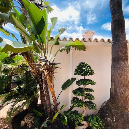Apartment With Tropical Garden And Sea Water Pool