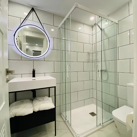 דירה With Tropical Garden And Sea Water Pool מארבלה