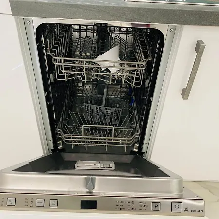 With Tropical Garden And Sea Water Pool Διαμέρισμα Μαρμπέλλα