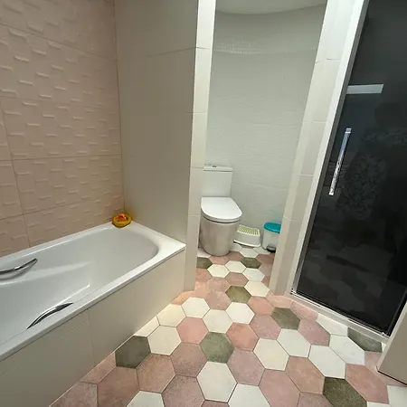 Daire With Tropical Garden And Sea Water Pool Marbella