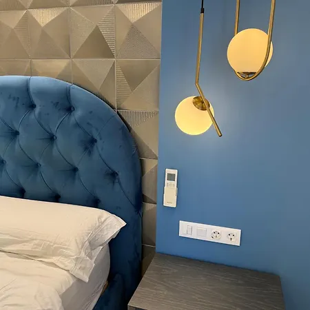 With Tropical Garden And Sea Water Pool דירה *