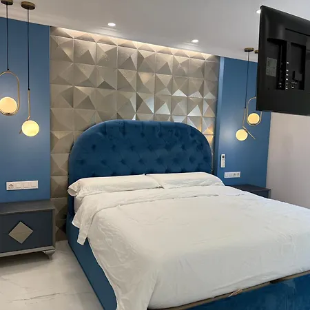 With Tropical Garden And Sea Water Pool Apartment