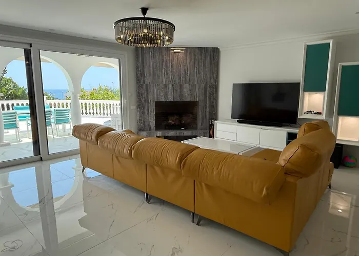 Apartmán With Tropical Garden And Sea Water Pool *