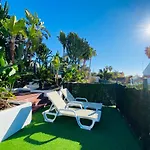 Appartement With Tropical Garden And Sea Water Pool