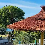 Apartamento With Tropical Garden And Sea Water Pool *