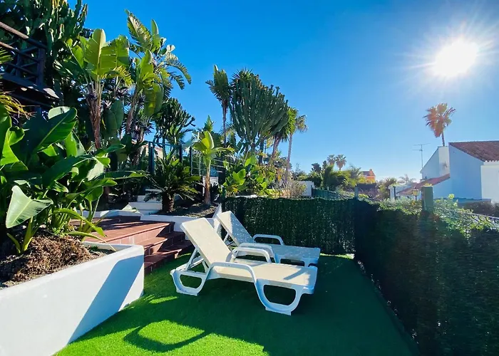 Apartament With Tropical Garden And Sea Water Pool